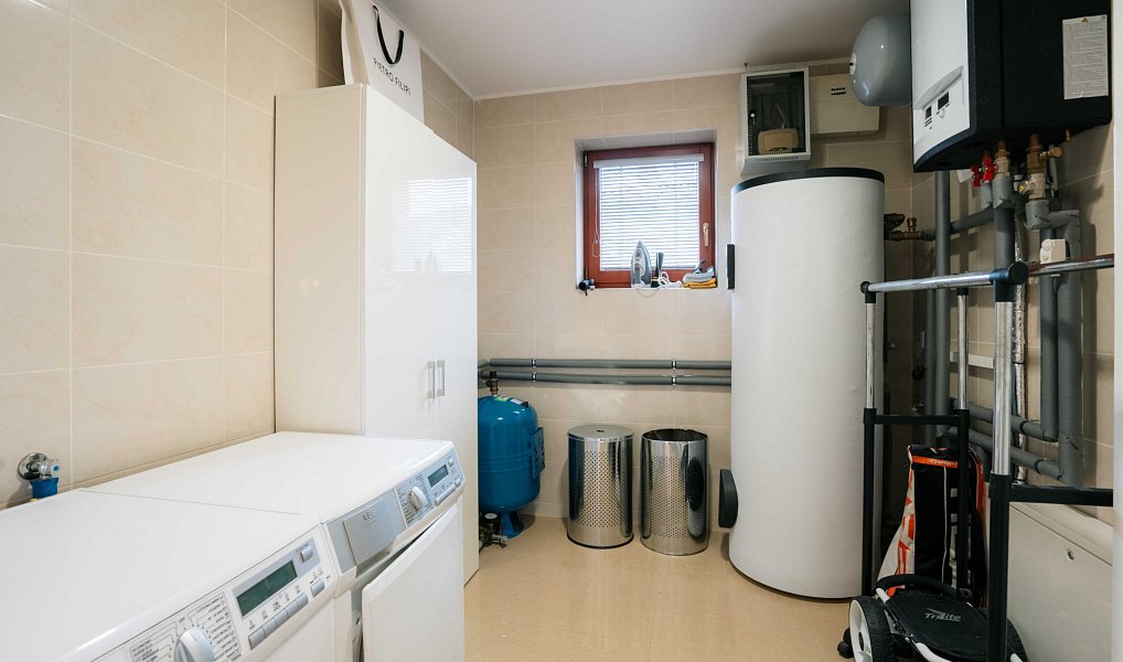 Prodej domu 200 m² s pozemkem 1 444 m², Ondřejov – náhled fotky 21