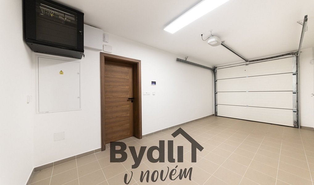Prodej domu 192 m² s pozemkem 959 m², Zastávka – náhled fotky 28