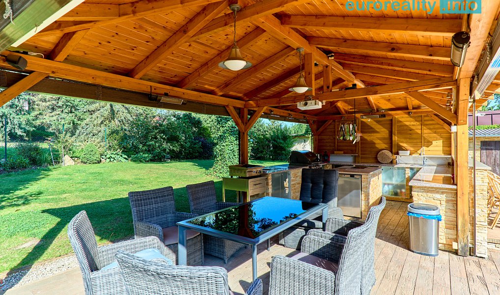 Pronájem domu 220 m² s pozemkem 1 100 m², Sadov – náhled fotky 4