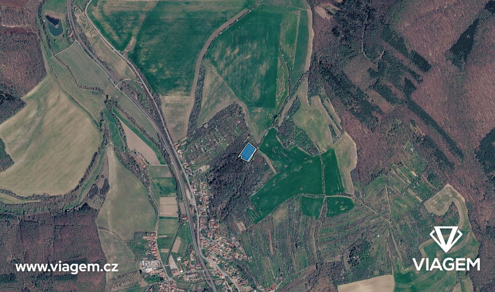 Prodej zahrady 1 184 m², Kyjov – náhled fotky 3
