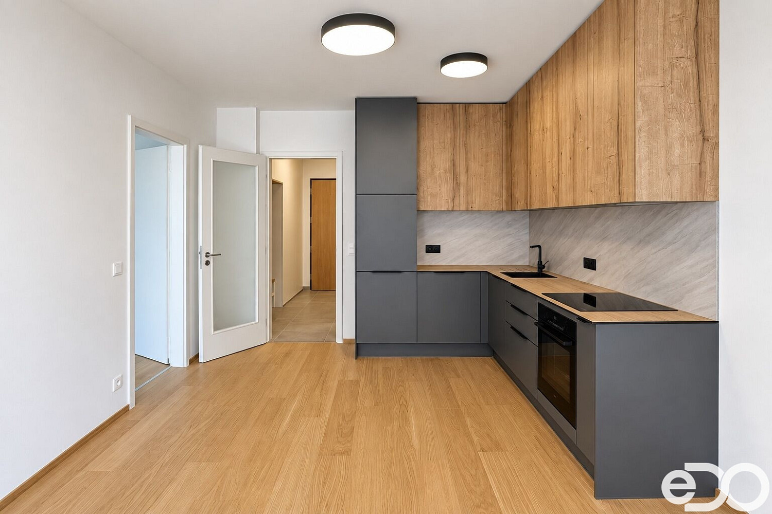 Pronájem bytu 2+kk 61 m² – fotografie 4