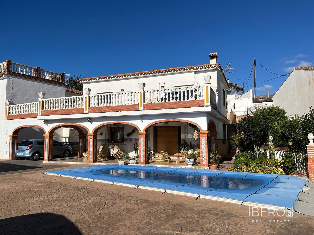Prodej domu 200 m² s pozemkem 2 300 m²