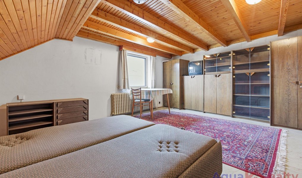 Prodej domu 290 m² s pozemkem 1 076 m², Karlovy Vary – náhled fotky 27