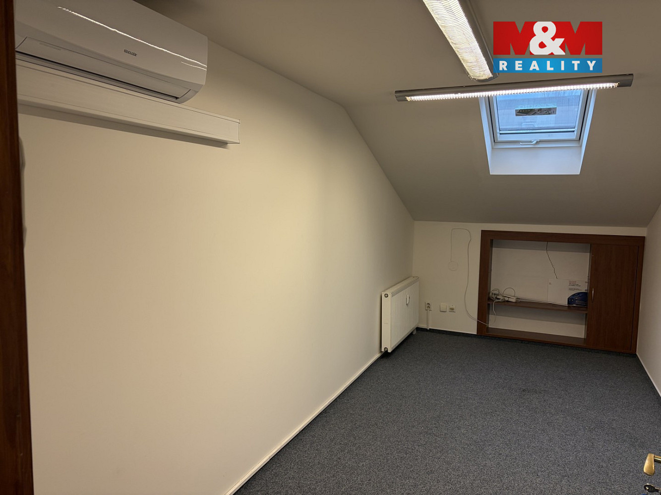 Pronájem kanceláře 14 m² — photo 2