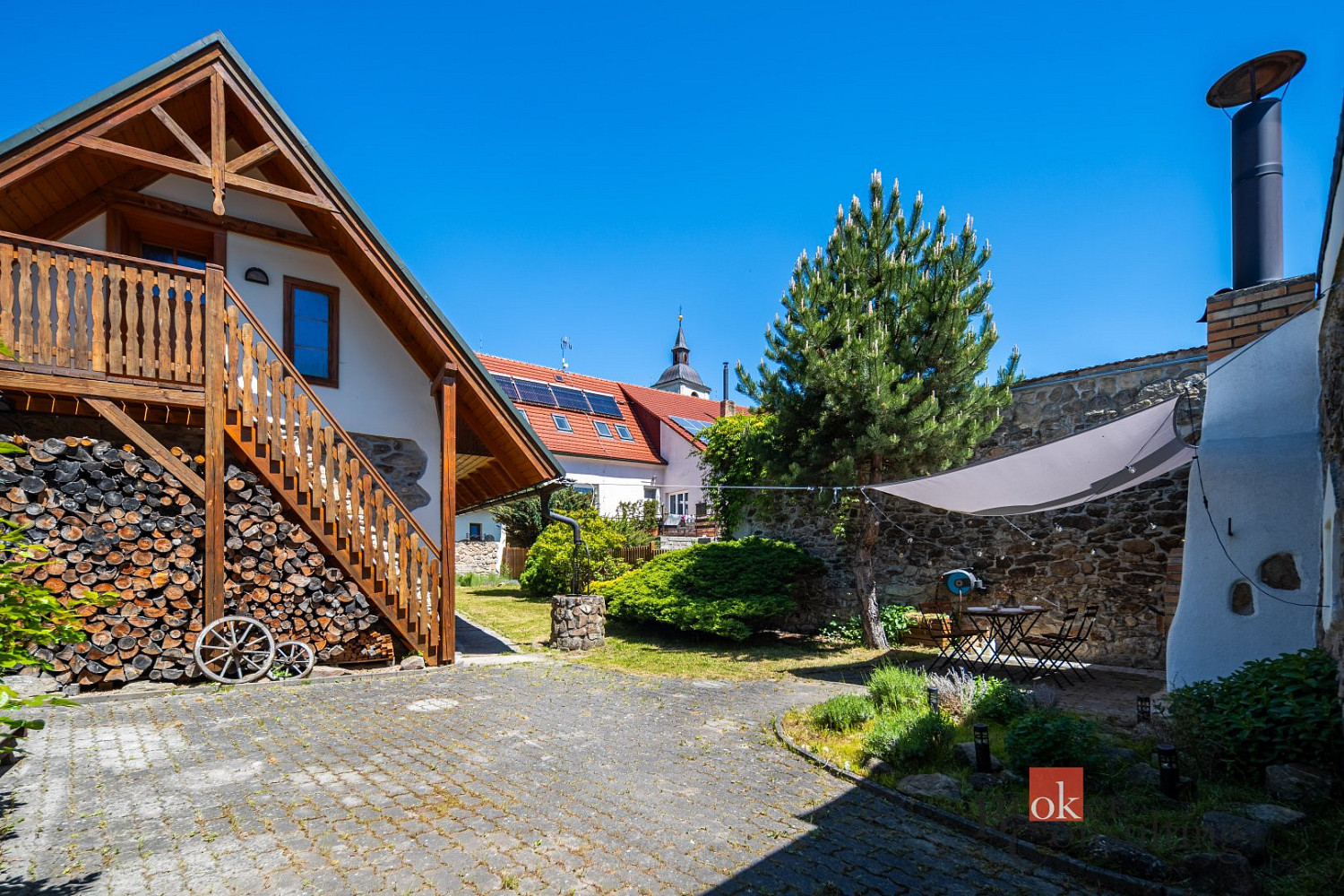 Prodej domu 176 m² s pozemkem 604 m²