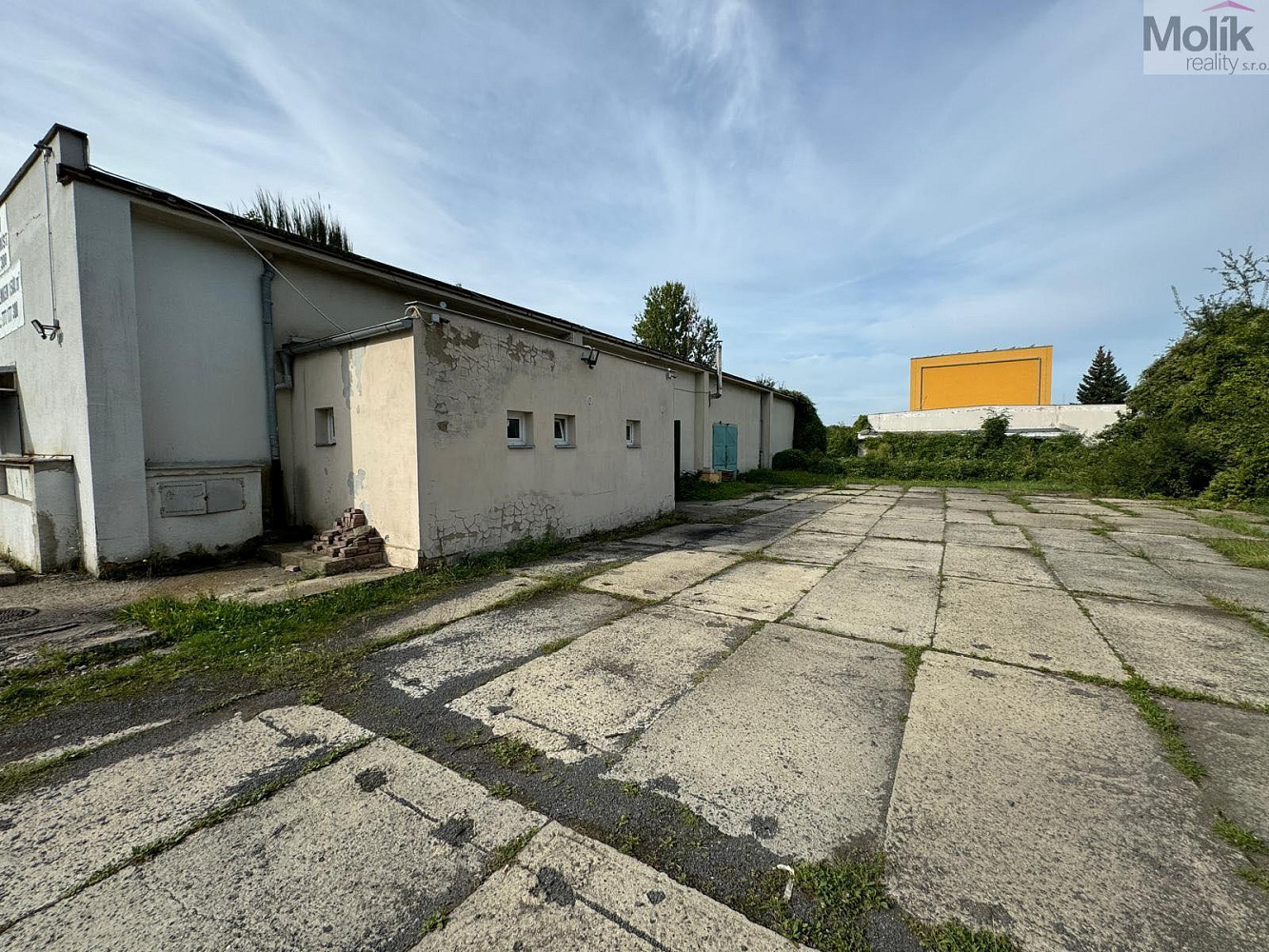 Prodej výrobních prostor 1 920 m²