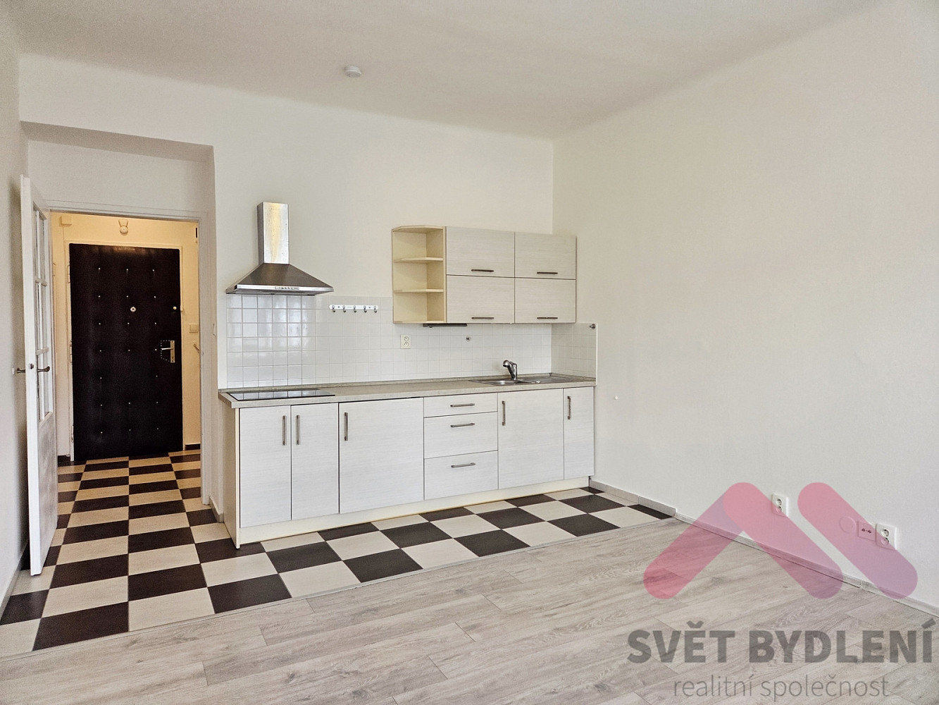Pronájem bytu 1+kk 32 m²