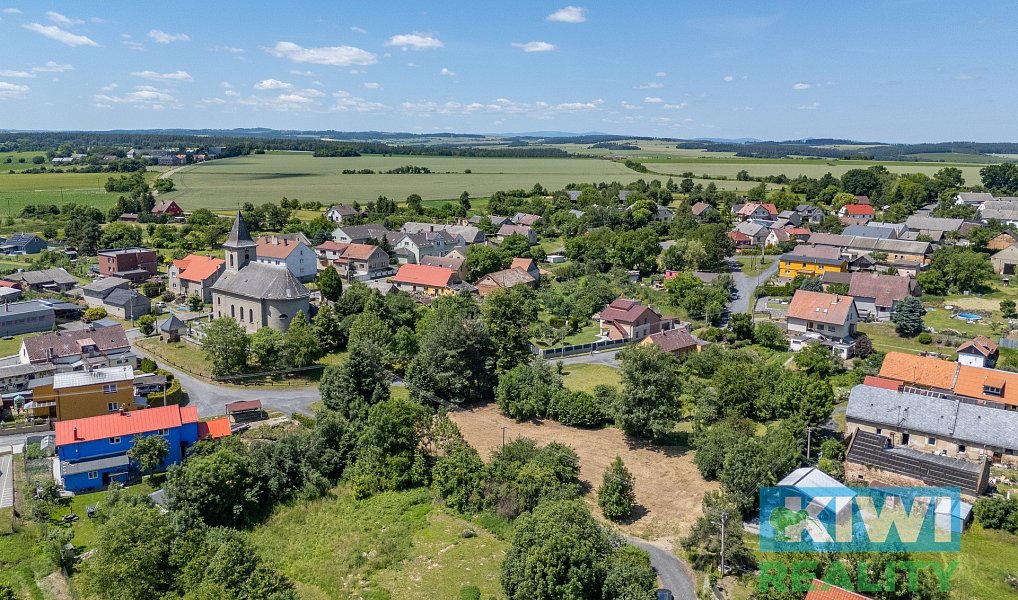 Prodej stavebního pozemku 1 744 m², Velké Heraltice – náhled fotky 10