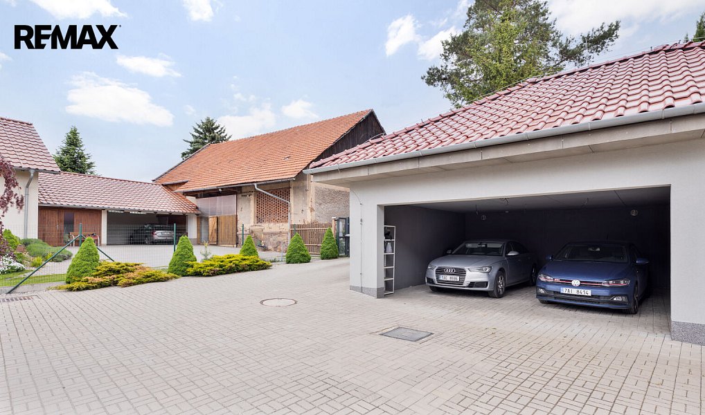 Prodej domu 634 m² s pozemkem 2 143 m², Nučice – náhled fotky 16