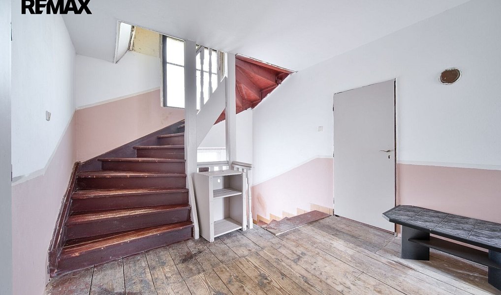 Prodej domu 320 m² s pozemkem 209 m², Hranice – náhled fotky 12