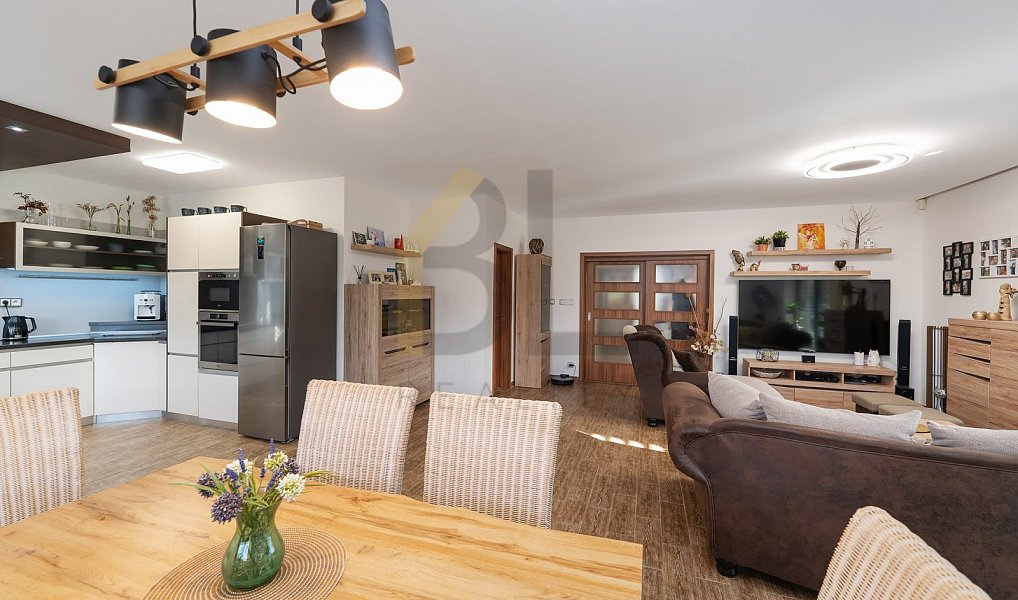 Prodej domu 123 m² s pozemkem 2 813 m², Kašnice – náhled fotky 3