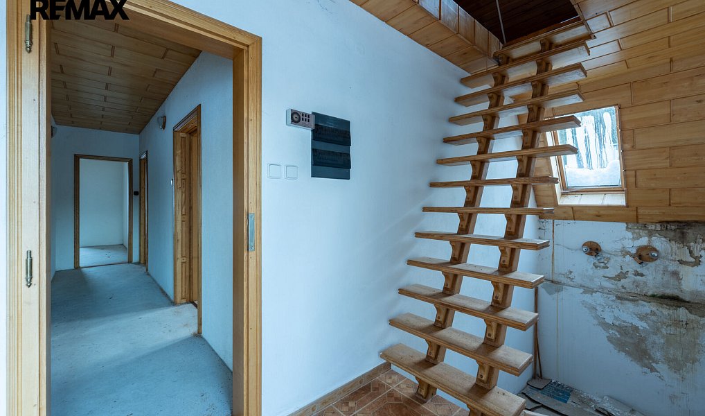 Prodej domu 600 m² s pozemkem 24 773 m², Velké Karlovice – náhled fotky 21