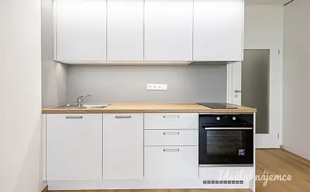 Pronájem bytu 1+kk 33 m²