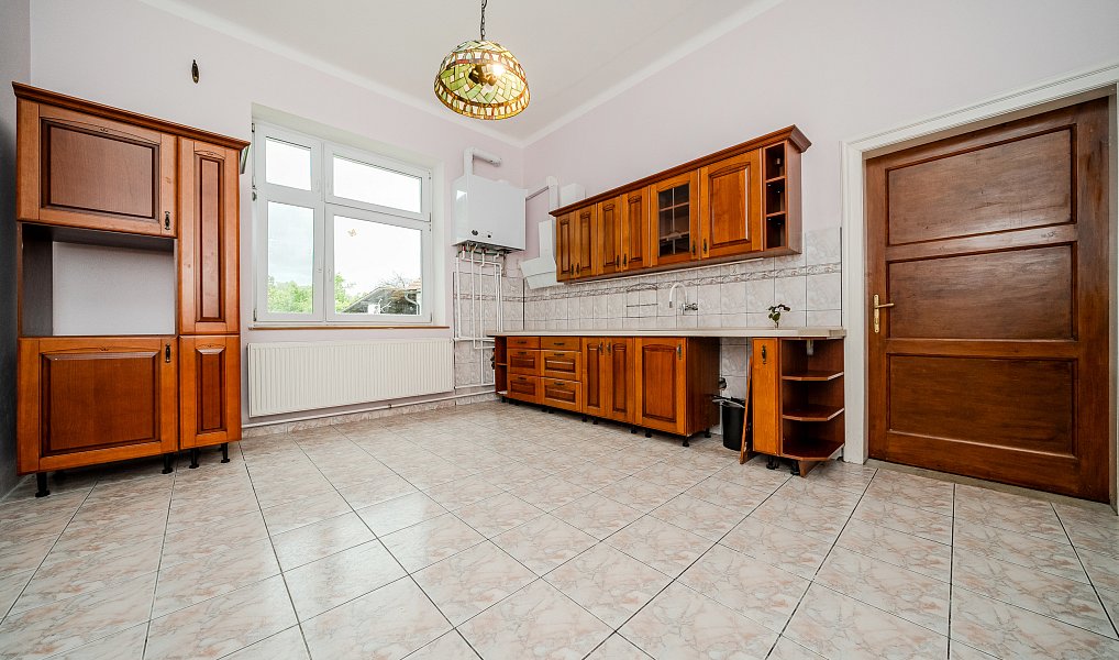 Prodej domu 199 m² s pozemkem 2 496 m², Petrovice u Karviné – náhled fotky 4