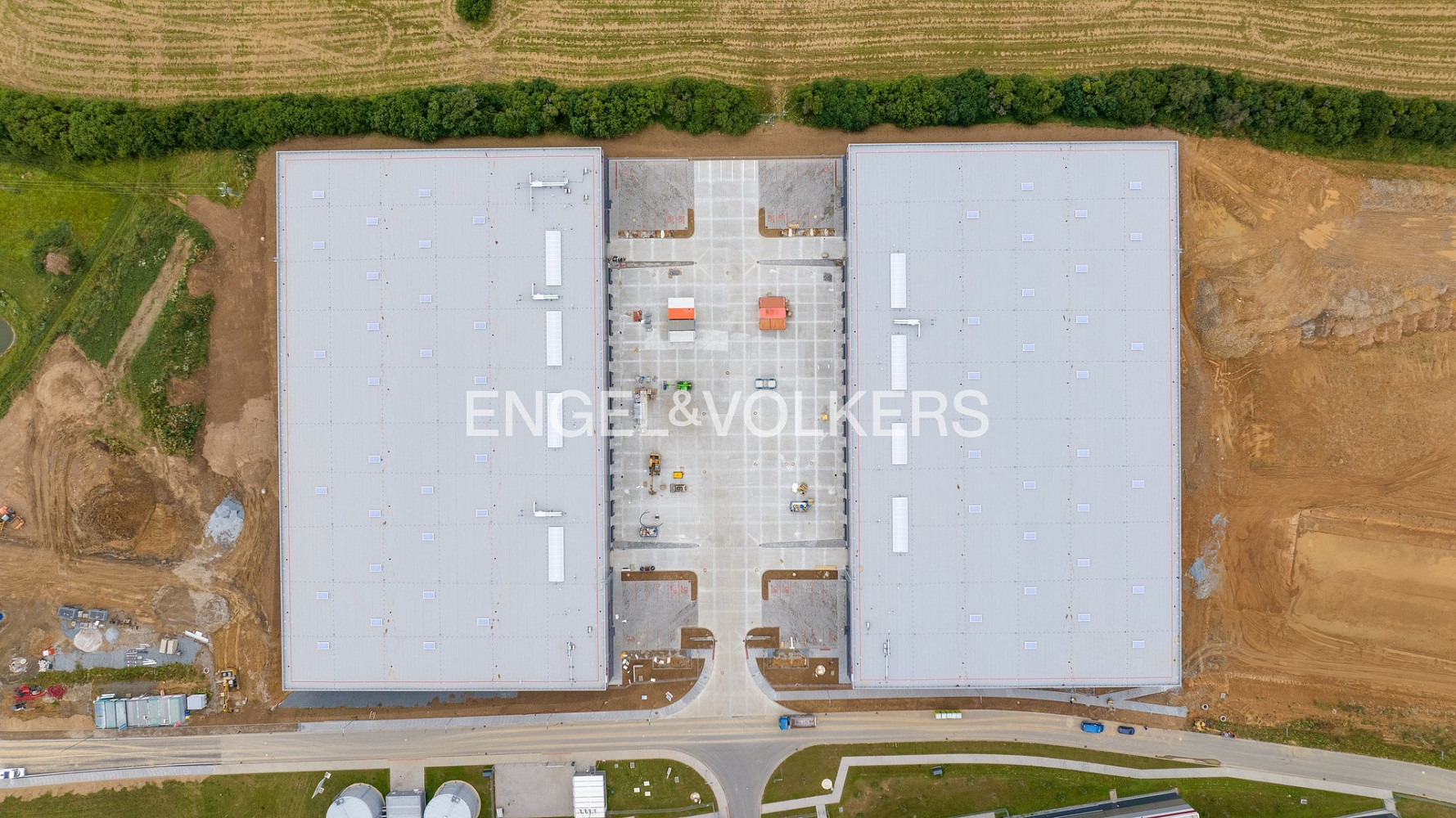 Pronájem skladovacích prostor 63 500 m² – fotografie 4