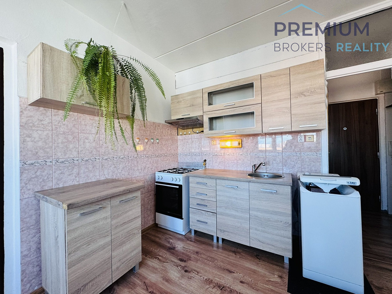 Pronájem bytu 1+1 36 m² – fotografie 2