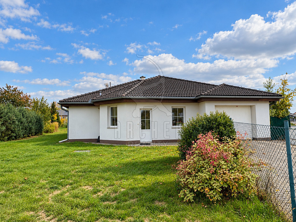 Prodej domu 161 m² s pozemkem 1 011 m²