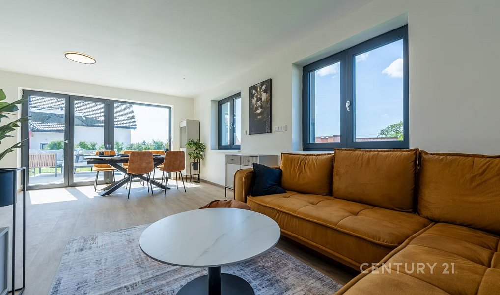 Prodej domu 93 m² s pozemkem 235 m², Škvorec – náhled fotky 4
