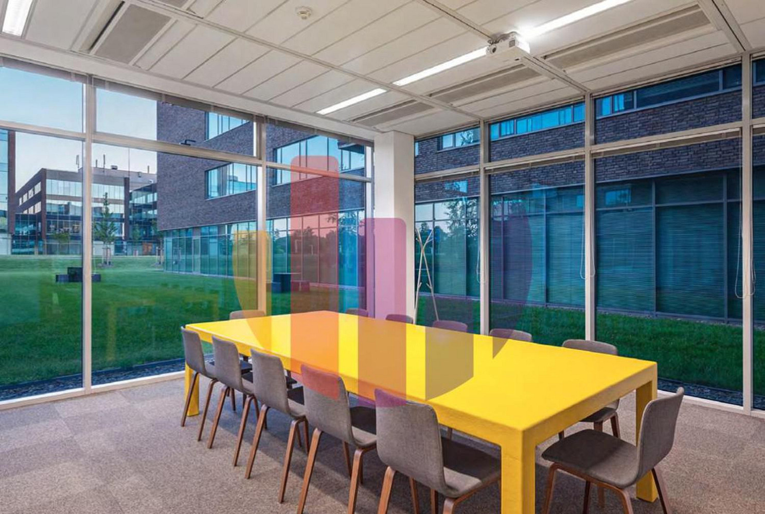 Pronájem kanceláře 93 m² — photo 3
