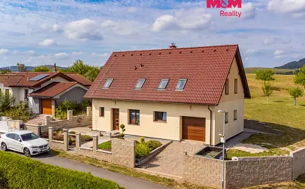 Prodej domu 126 m² s pozemkem 975 m², Pod Chrastišovem, Jankov, okres Benešov