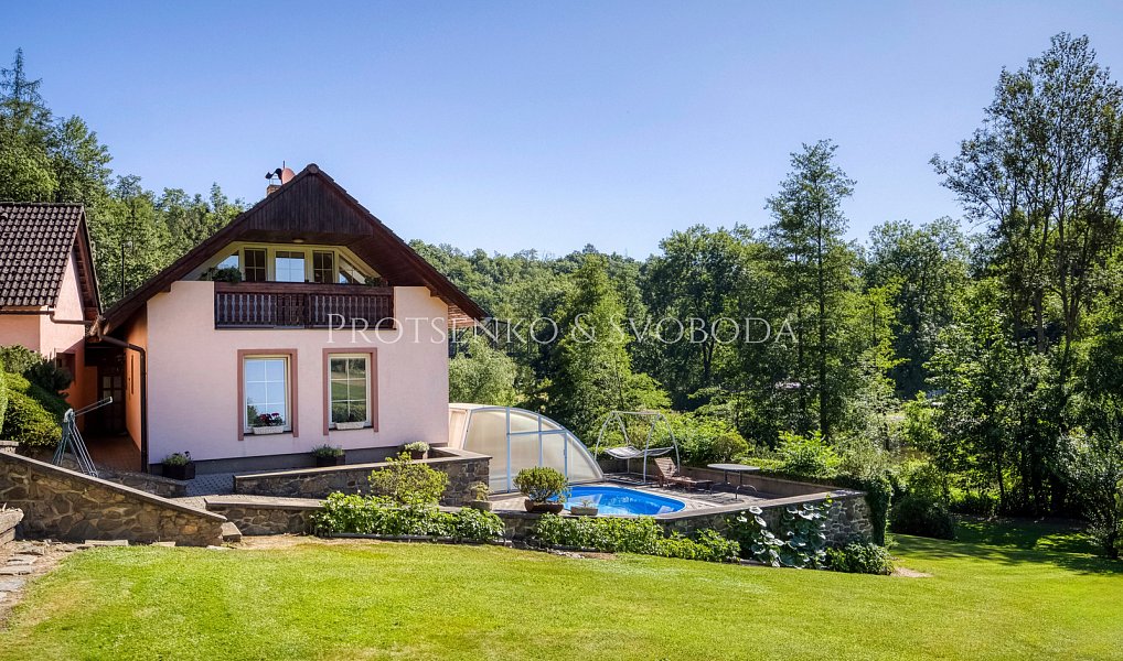 Prodej domu 257 m² s pozemkem 4 348 m², Ledečko – náhled fotky 12