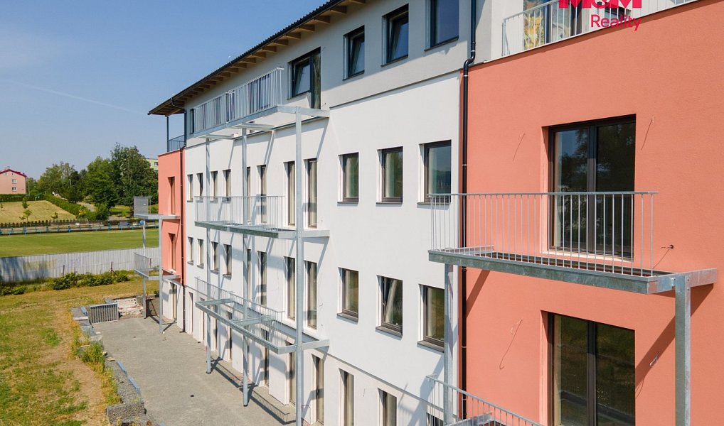 Prodej bytu 2+1 72 m², Zubří – náhled fotky 18