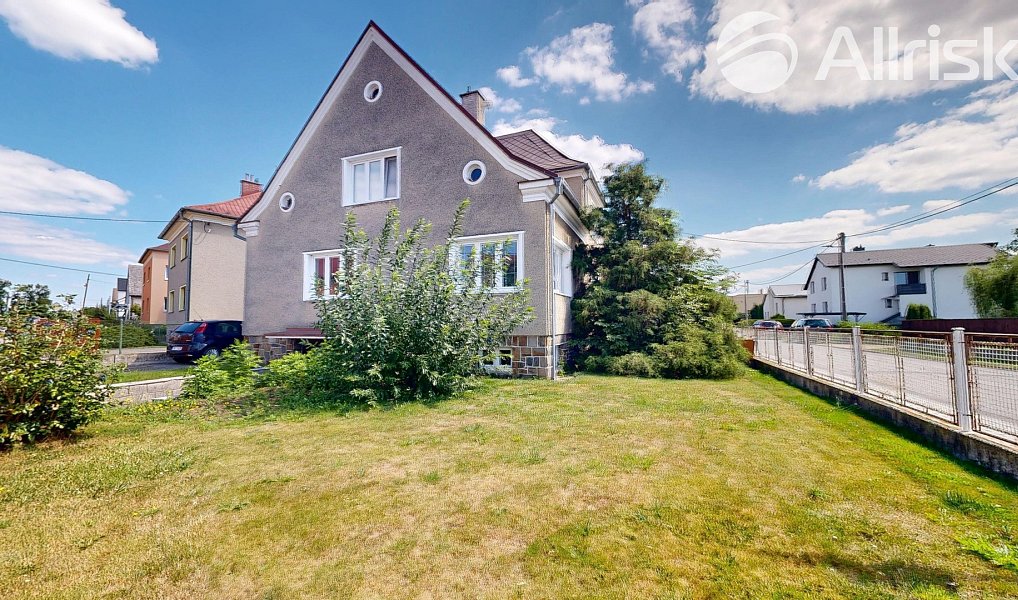 Prodej domu 252 m² s pozemkem 747 m², Dolní Benešov – náhled fotky 7