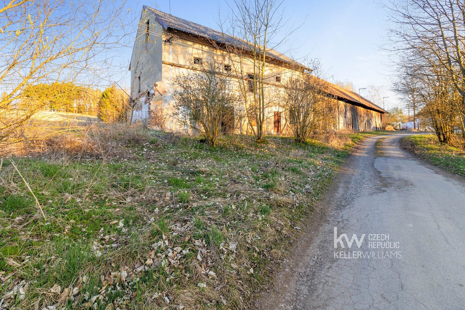 Prodej komerčního pozemku 1 200 m² – fotografie 5