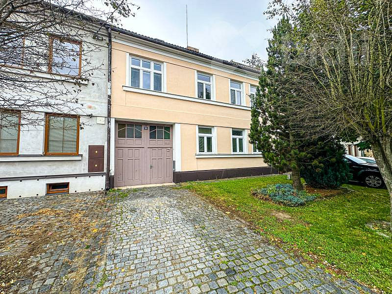 Prodej domu 143 m² s pozemkem 150 m²