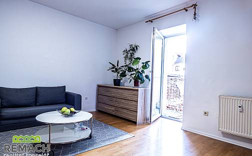 Pronájem bytu 1+kk 33 m², Masarykovo náměstí, Náchod
