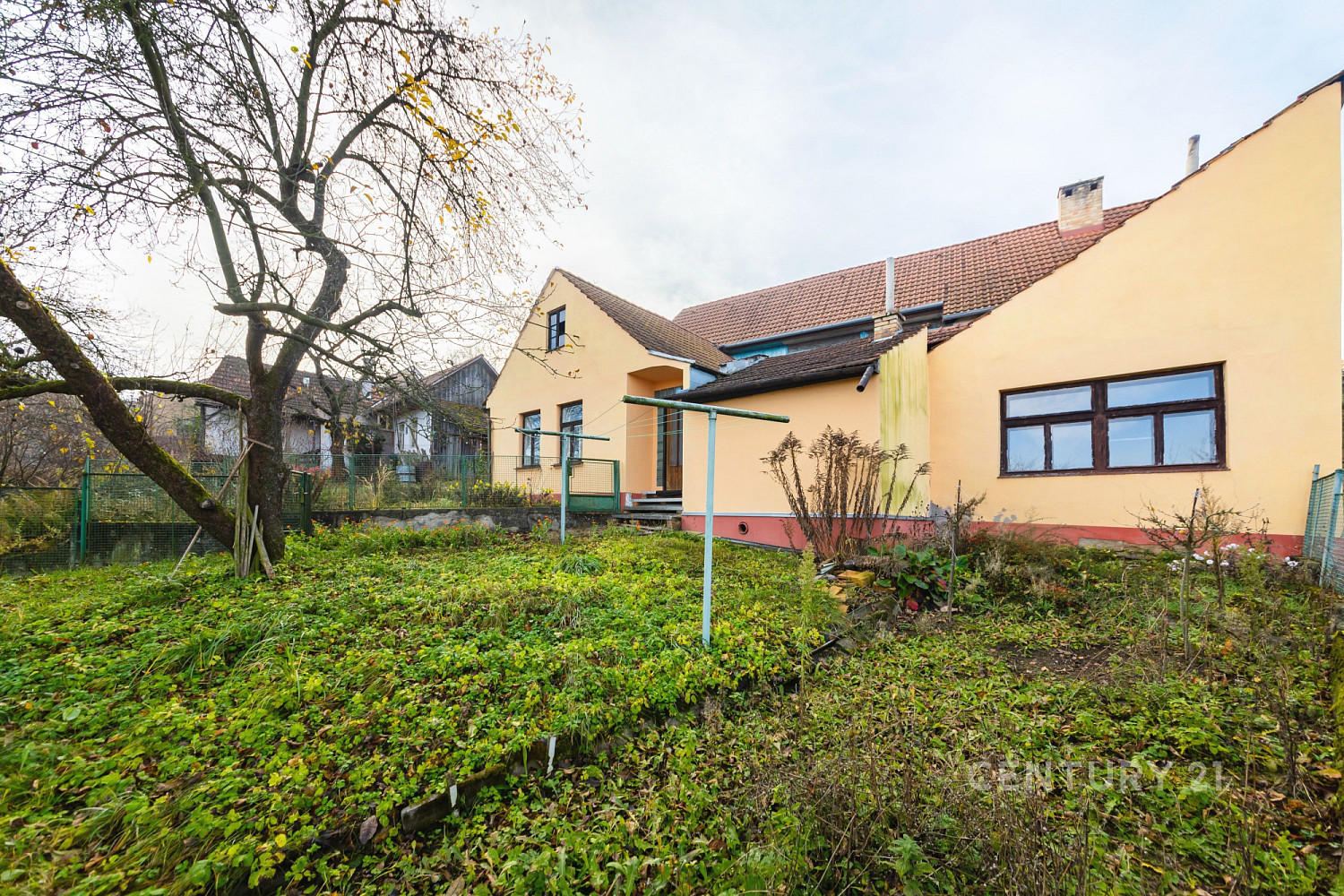 Prodej domu 200 m² s pozemkem 470 m² – fotografie 2