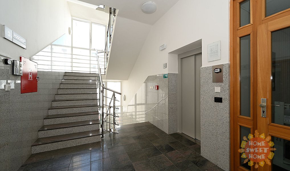 Pronájem kanceláře 25 m², Praha – náhled fotky 5