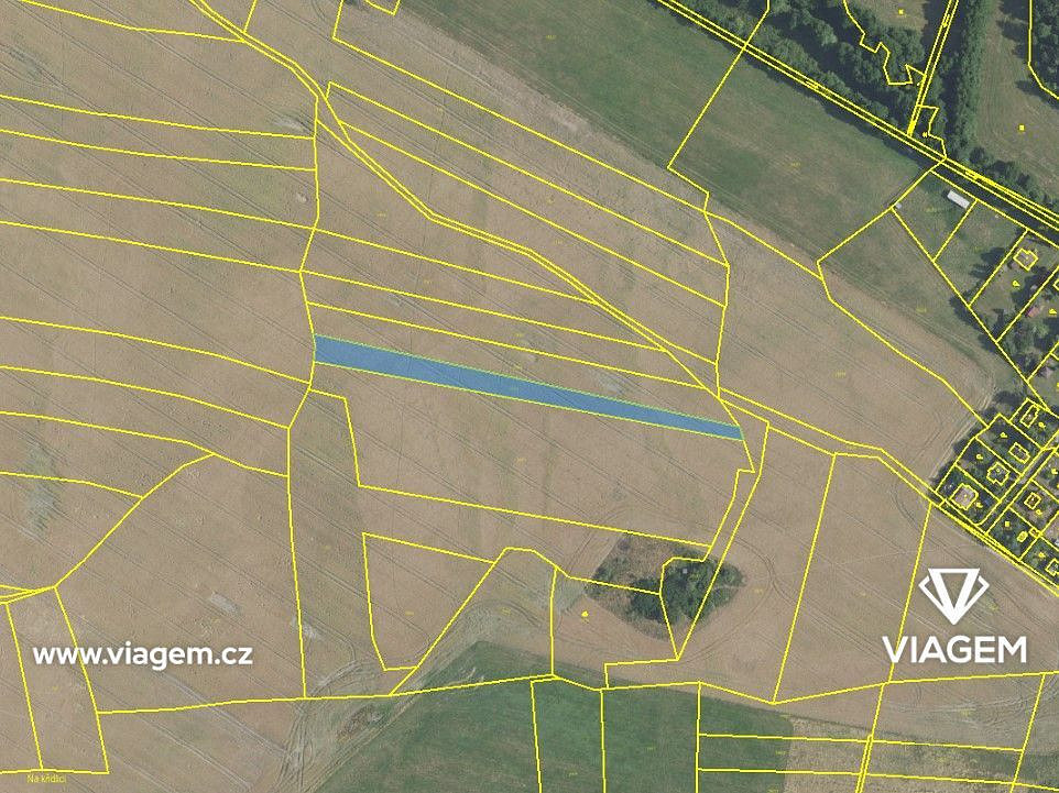 Prodej pole 1 085 m²