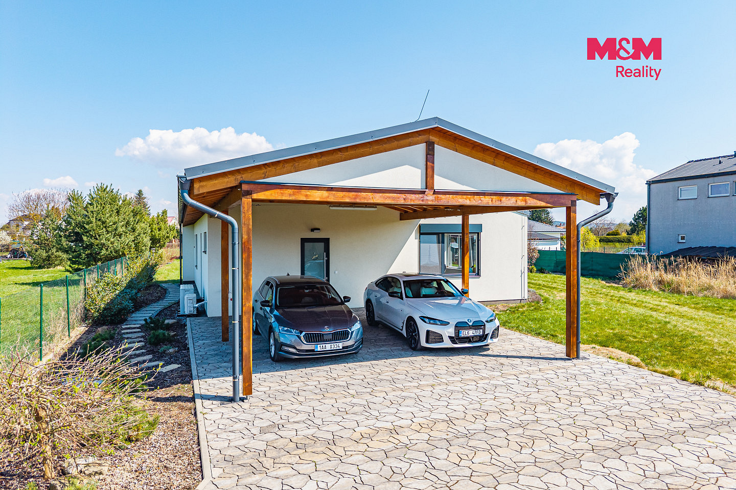 Prodej domu 136 m² s pozemkem 1 780 m² — photo 2
