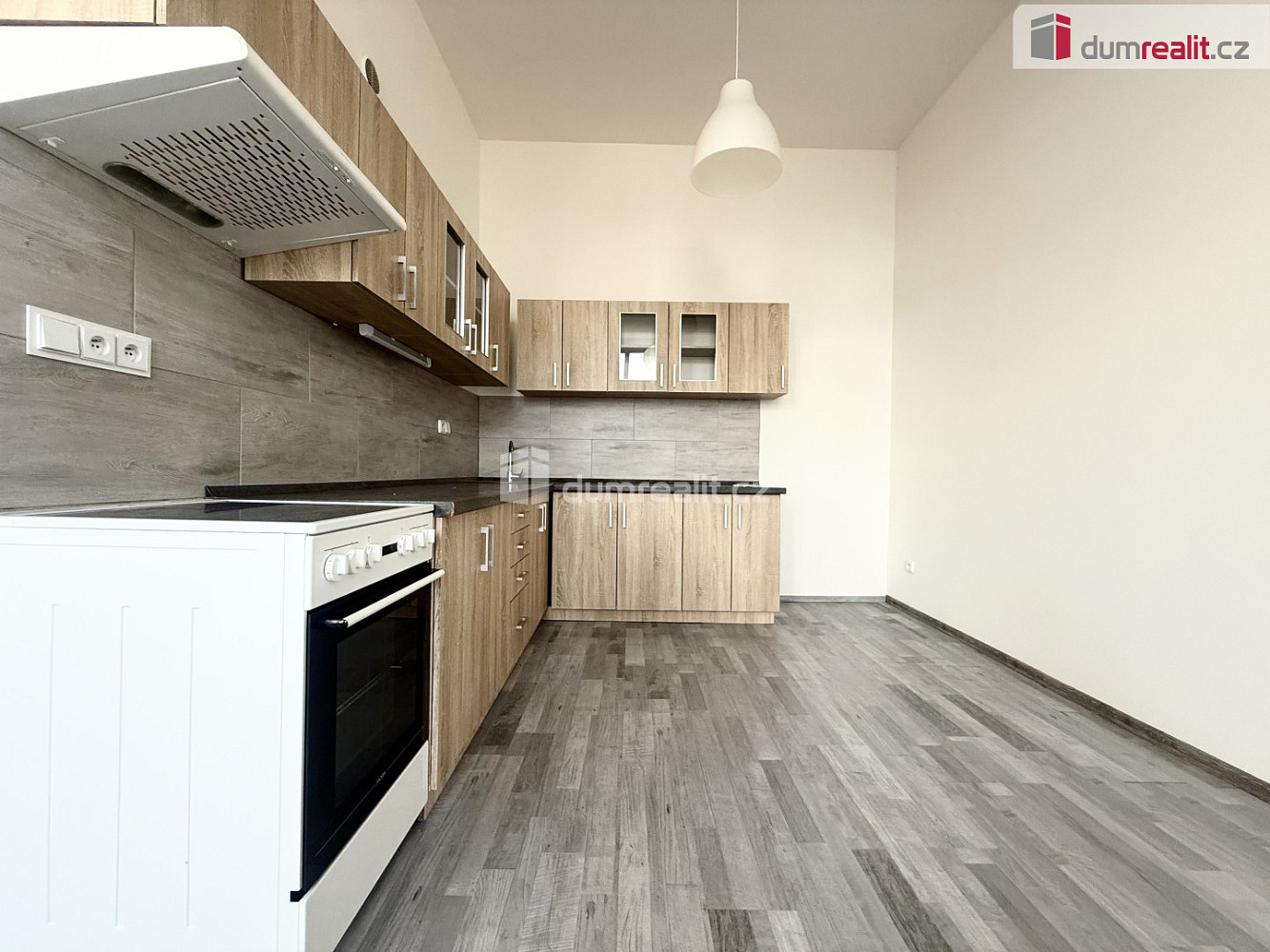 Pronájem bytu 2+kk 83 m² — photo 2