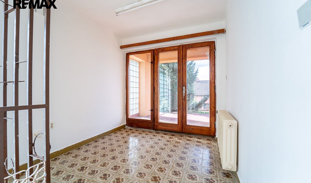 Prodej domu 234 m² s pozemkem 999 m², Týnec nad Labem – náhled fotky 21