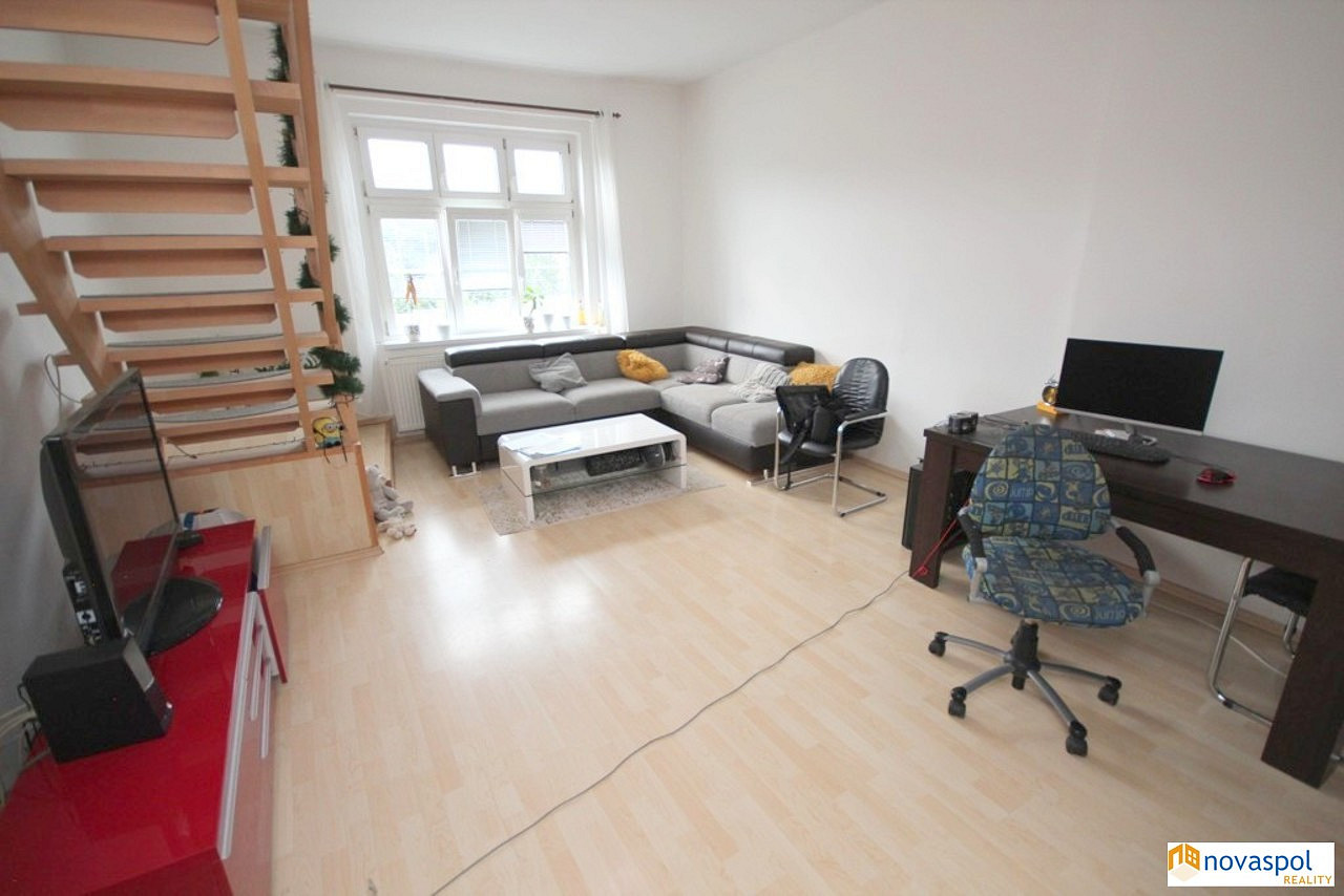 Pronájem bytu 4+kk 100 m²