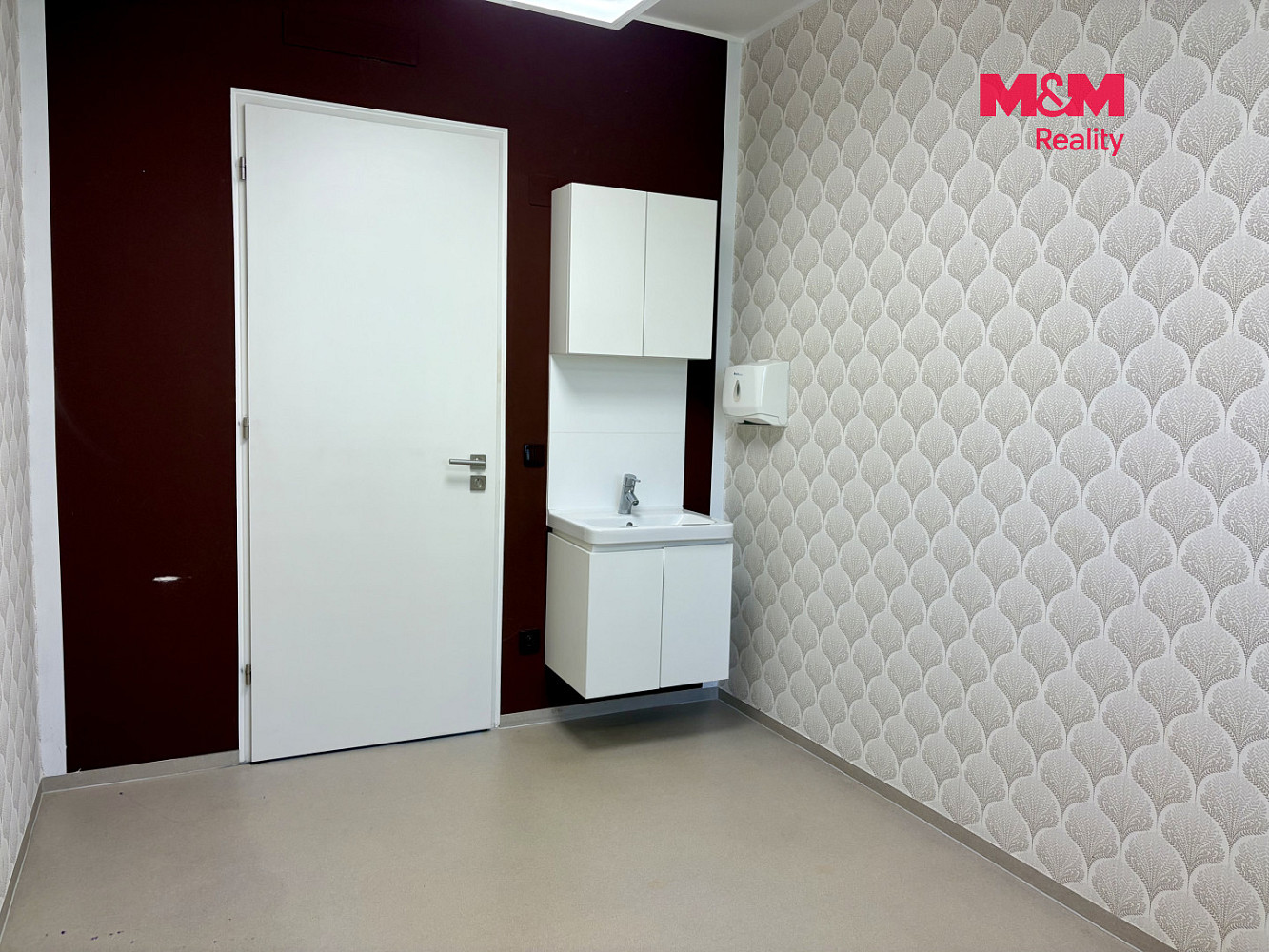 Pronájem obchodních prostor 10 m² – fotografie 2
