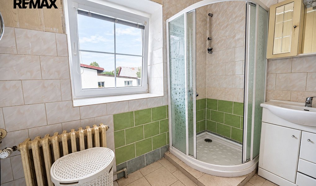 Prodej domu 290 m² s pozemkem 877 m², Habartov – náhled fotky 19