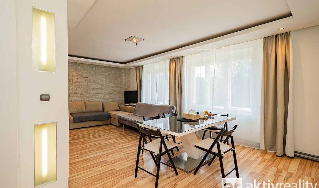 Prodej domu 260 m² s pozemkem 752 m², Praha – náhled fotky 25