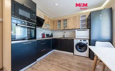 Prodej bytu 3+1 71 m², Na Borku, Jirkov, okres Chomutov