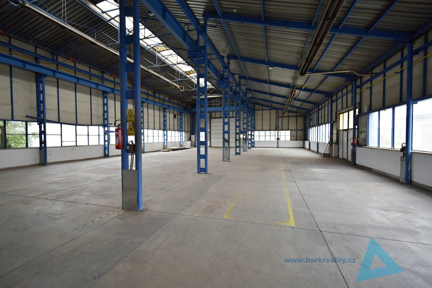 Pronájem skladovacích prostor 648 m² – fotografie 2