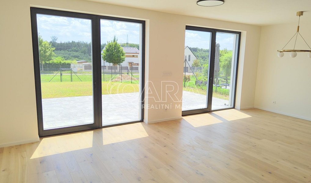 Pronájem bytu 4+kk 106 m², Vysoký Újezd – náhled fotky 10