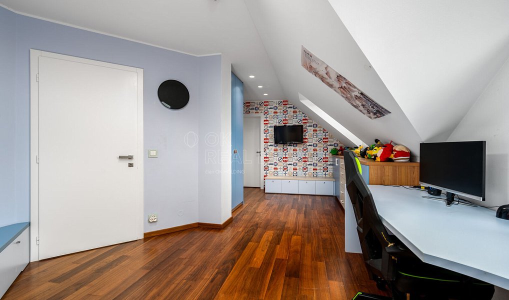Prodej domu 546 m² s pozemkem 1 608 m², Zvole – náhled fotky 33