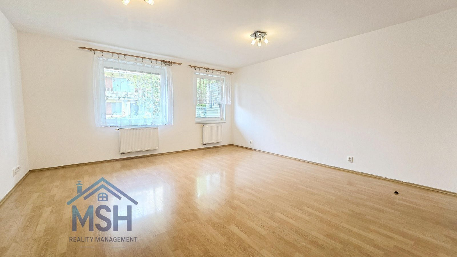 Pronájem bytu 1+kk 40 m² – fotografie 5