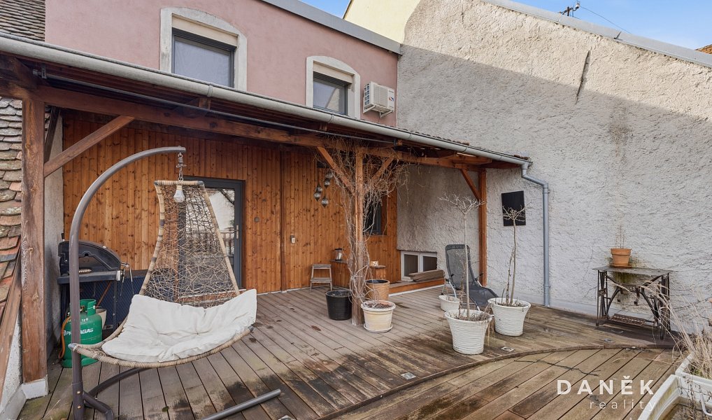 Prodej domu 210 m² s pozemkem 214 m², Ivančice – náhled fotky 19
