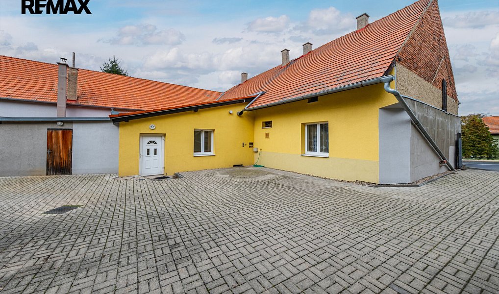 Prodej nájemního domu, činžáku 670 m², Zbrašín – náhled fotky 36