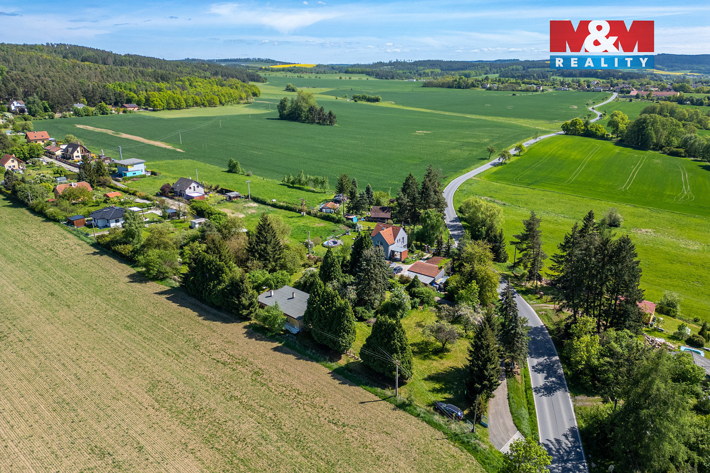 Prodej stavebního pozemku 2 907 m² – pohled 3