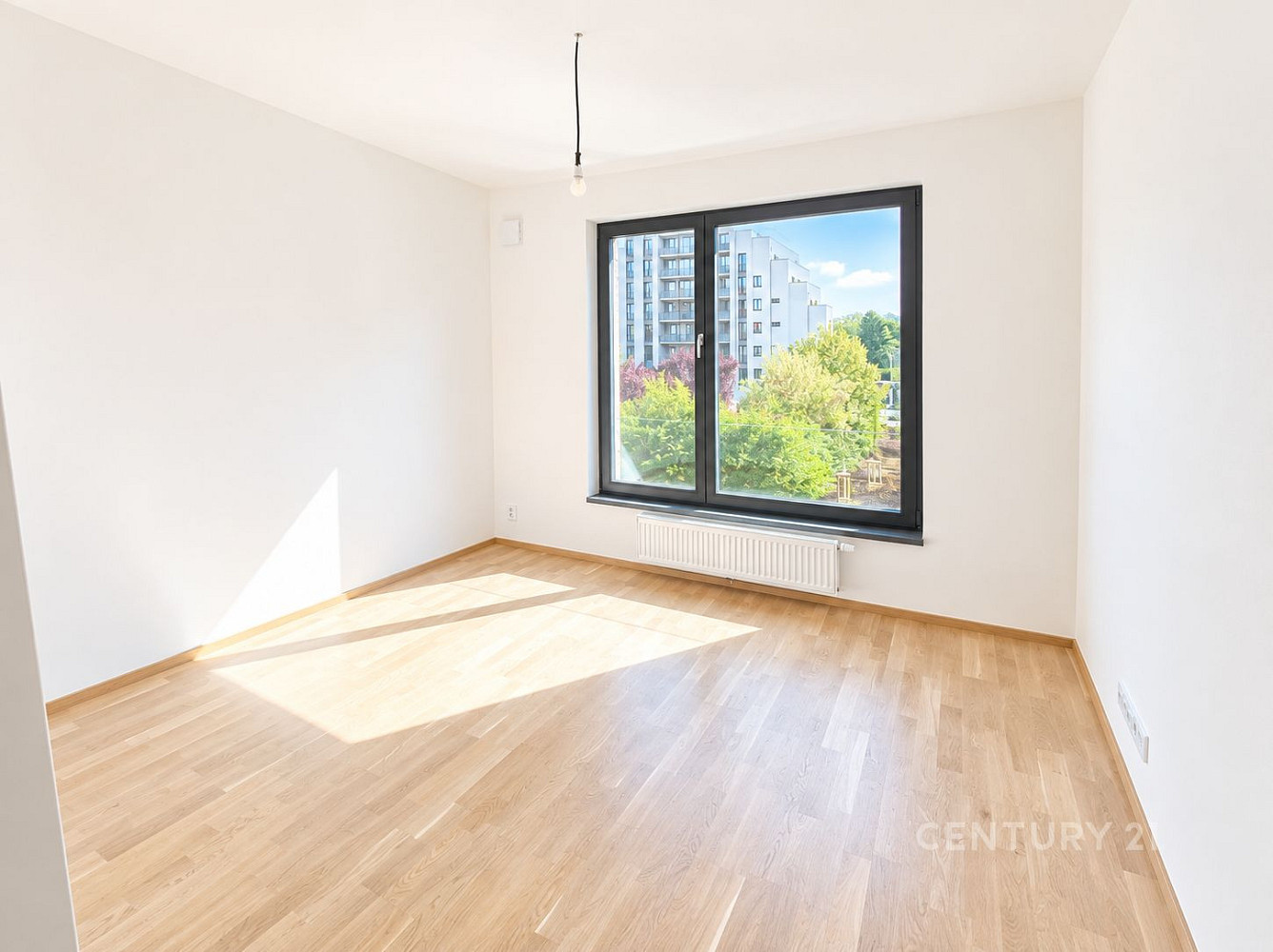 Pronájem bytu 2+kk 62 m² – fotografie 3