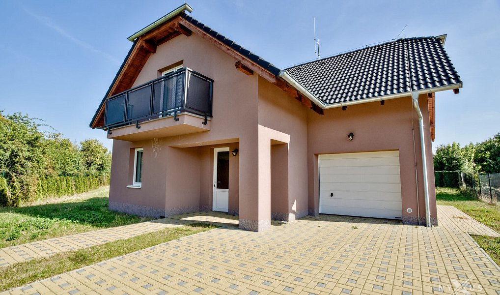 Pronájem domu 138 m² s pozemkem 1 024 m², Postřižín – náhled fotky 30